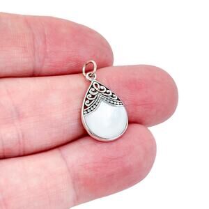 Estate Sterling Silver 925 Mother of Pearl Teardrop Pendant